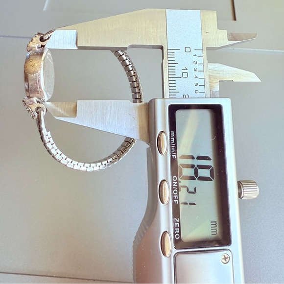 Vintage Lady Hamilton 14k White Gold Diamond 17 Jewels Watch Barn Yard F… - Picture 10 of 13